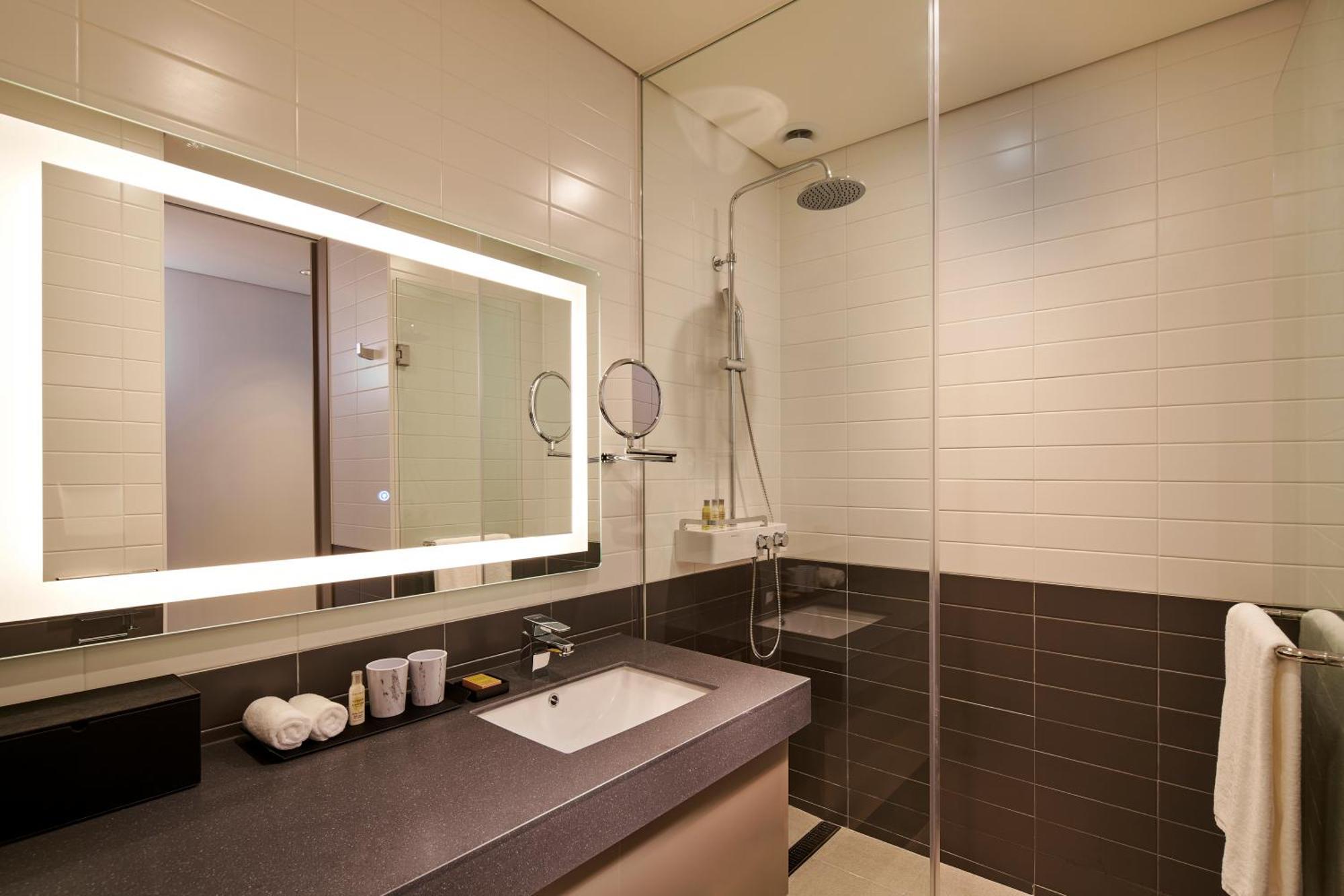 Hilton Garden Inn Seoul Gangnam Exterior foto