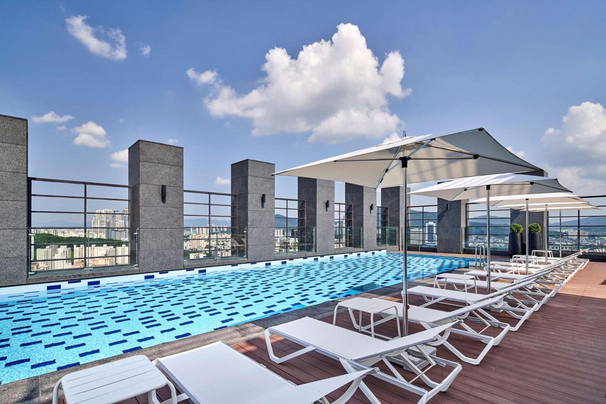 Hilton Garden Inn Seoul Gangnam Exterior foto